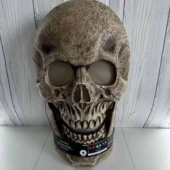 Discontinued Halloween Decoration Scary Jack O Lantern Skull Face Sounds 24x 10 - Picture 1 of 8